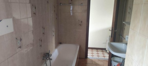 3 rooms House in Gazzola, Italy No. 27576 26