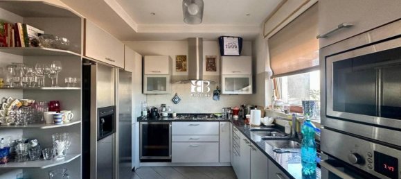 6 rooms Apartment in Rome, Italy No. 33333 11