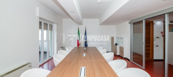 Квартира с 4 комнатами в Сан Донато Миланезе, Италия № 275866 17