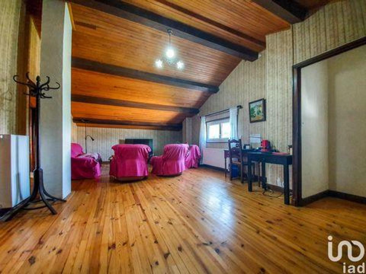 Casa de 4 dormitorios en Millau, France No. 28339