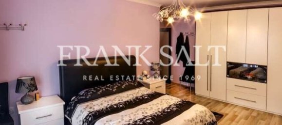 3 bedrooms Maisonette in Attard, Malta No. 8812 6