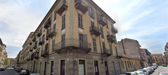 4 rooms Apartment in Turin, Italy No. 9098 6