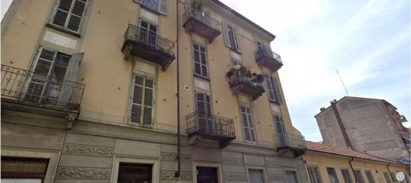 4 rooms Apartment in Turin, Italy No. 9098 7