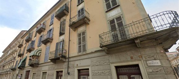 4 rooms Apartment in Turin, Italy No. 9098 5