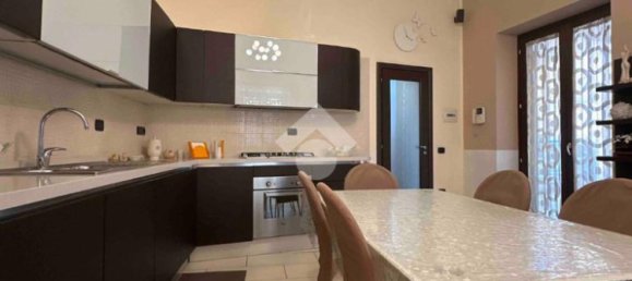 2 bedrooms Apartment in Frattaminore, Italy No. 358690 8