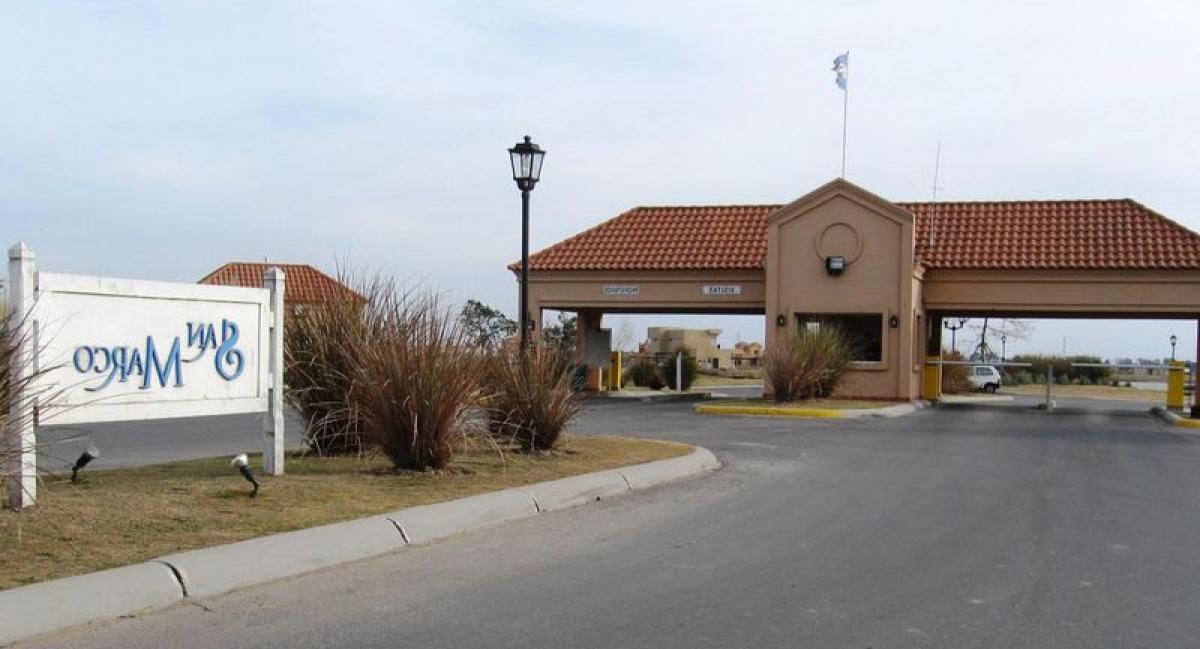  Land in Tigre, Argentina No. 117202