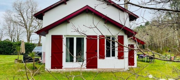 4 bedrooms House in Herm, France No. 100354 2