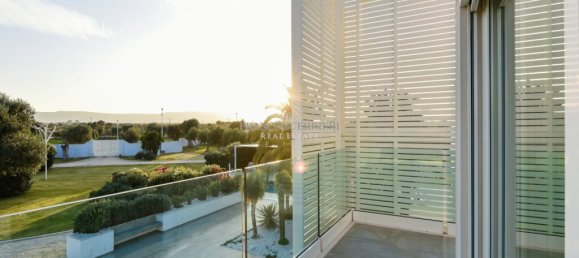 3 Schlafzimmer Villa in Monopoli, Italy, Nr. 59759 19