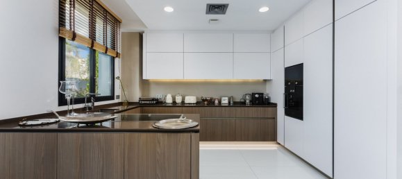 4 bedrooms Duplex in Marbella, Spain No. 128995 3