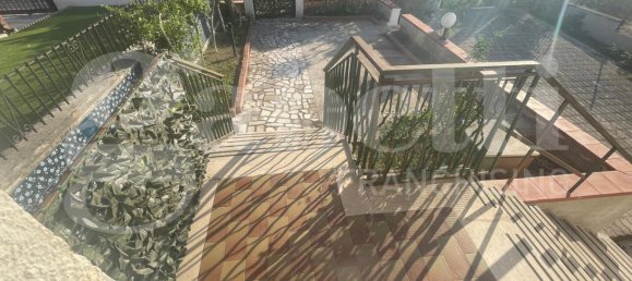 5 bedrooms Villa in Cellole, Italy No. 266788 9