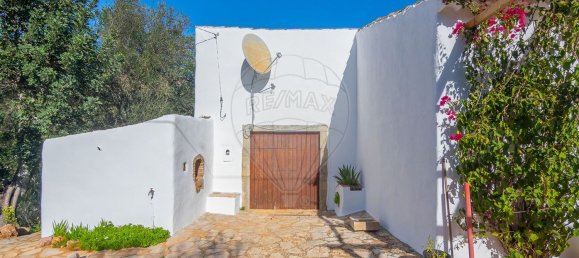 2 bedrooms House in Loule, Portugal No. 18575 4