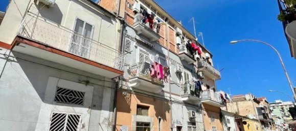 2-salle Appartement à Foggia, Italy No. 179593 2