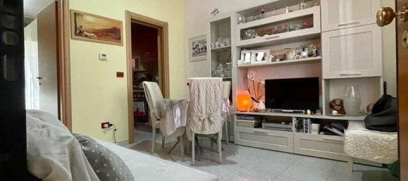 2-salle Appartement à Foggia, Italy No. 179593 7