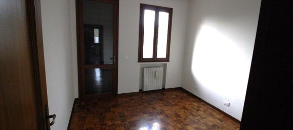 5 rooms Villa in Padua, Italy No. 62016 16