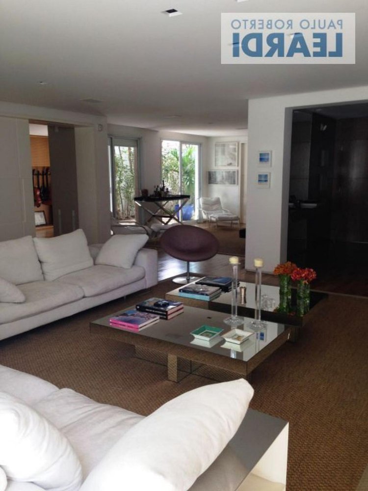 4 bedrooms House in Sao Paulo, Brazil No. 443722