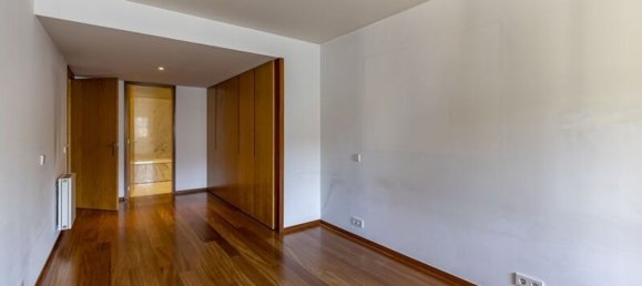 Квартира с 2 спальнями в Порту, Португалия № 132569 6