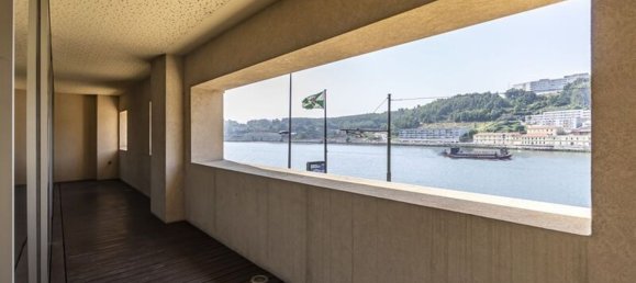 Квартира с 2 спальнями в Порту, Португалия № 132569 19