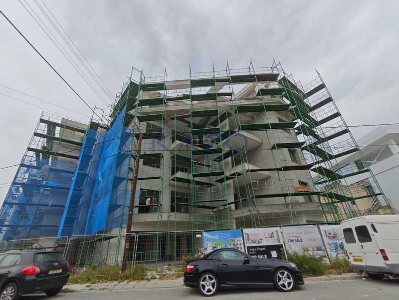 Apartamento de 4 dormitorios en Agios Athanasios, Cyprus No. 83113