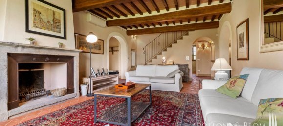 4 bedrooms House in Cortona, Italy No. 53540 8