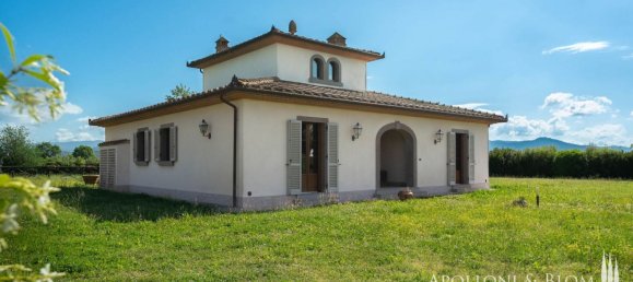4 bedrooms House in Cortona, Italy No. 53540 21