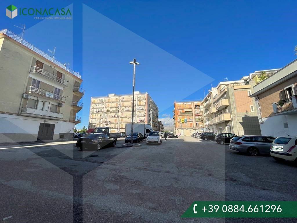 1غرفة مستودع في Manfredonia, Italy رقم 24096