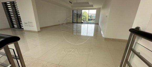 Villa T6 em Al Maqtaa, UAE N.º 29895 10