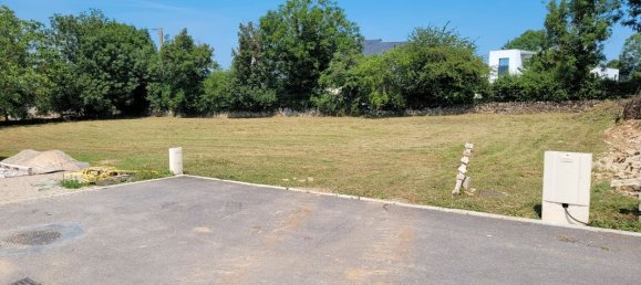  Land in Onet-le-Chateau, France No. 320288 2