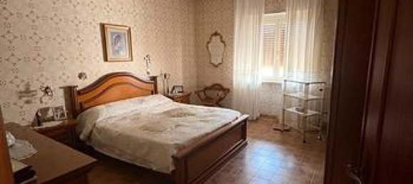 6 rooms Apartment in Caprarola, Italy No. 286530 2
