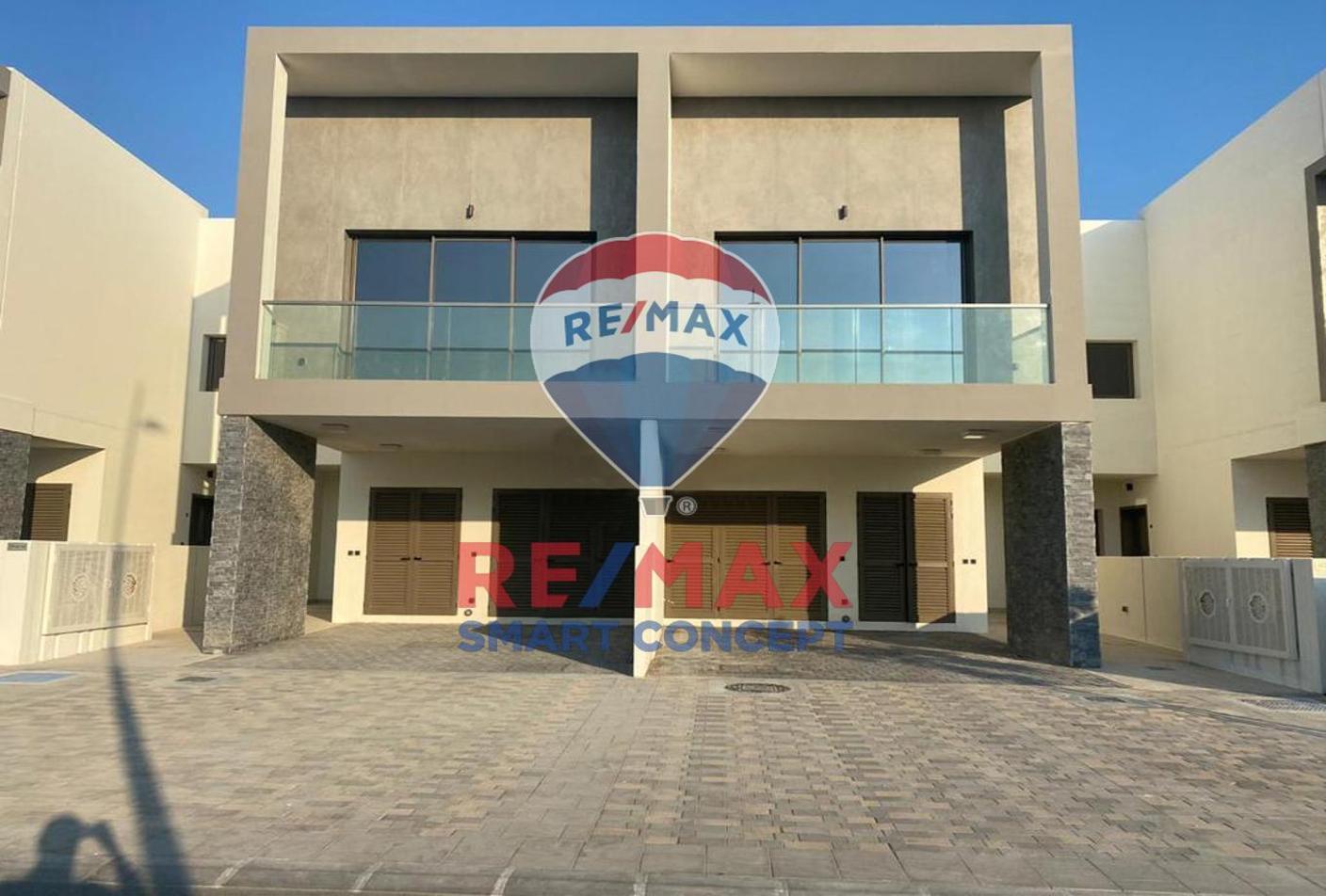 2 bedrooms Townhouse in Yas Island, UAE No. 22059