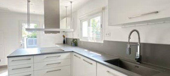 Дом с 6 спальнями в Луччана, Франция № 359592 5