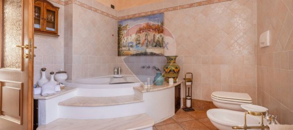 6 rooms Villa in Azzio, Italy No. 61657 14