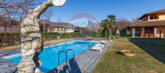 6 rooms Villa in Azzio, Italy No. 61657 6