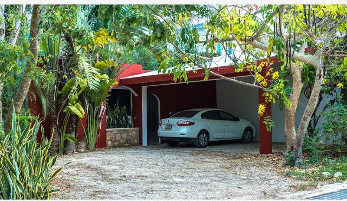 Casa de 4 dormitorios en Yucatán, Mexico No. 185433