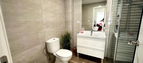 Apartamento de 3 dormitorios en El Campello, Spain No. 179452 2