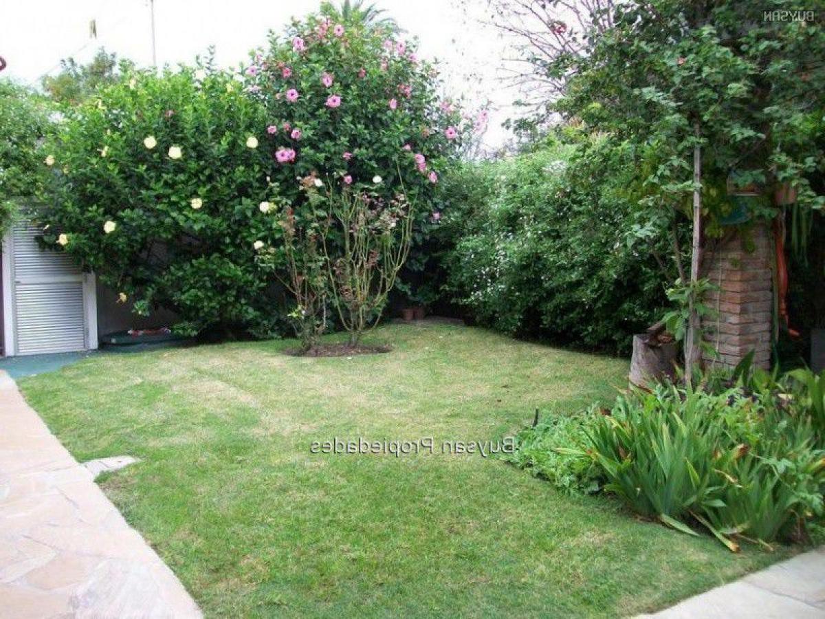 3 bedrooms Apartment in Montevideo, Uruguay No. 11667