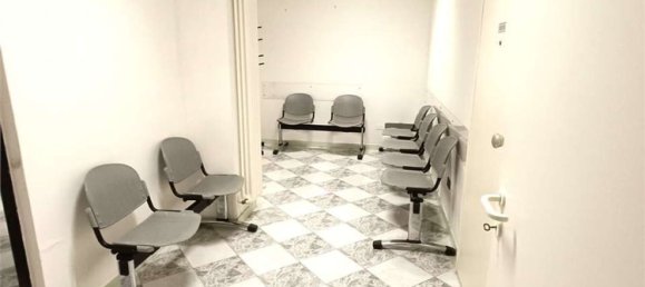 50m² Office in Fidenza, Italy No. 177089 3