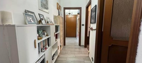 3-salle Appartement à Arcore, Italy No. 30170 15