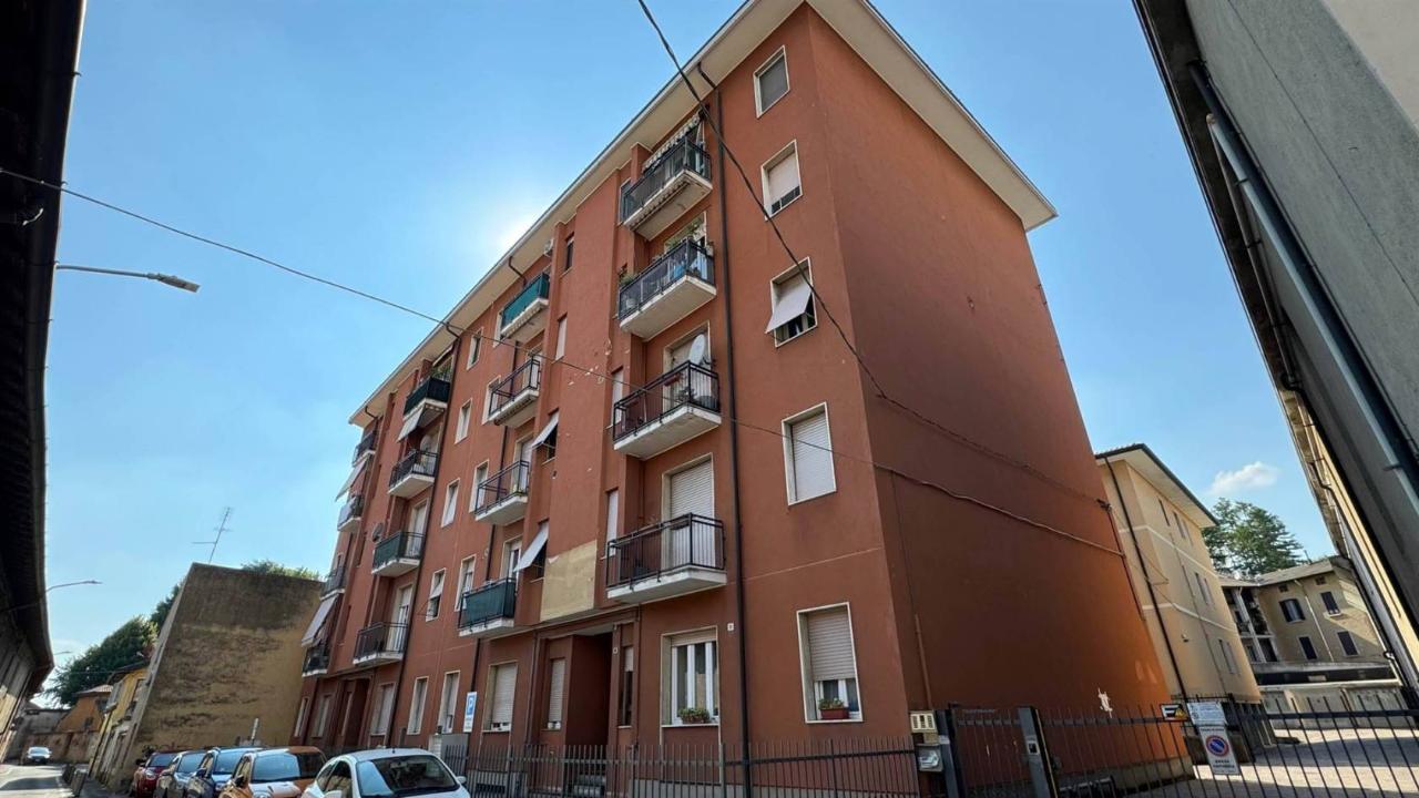 3-salle Appartement à Arcore, Italy No. 30170