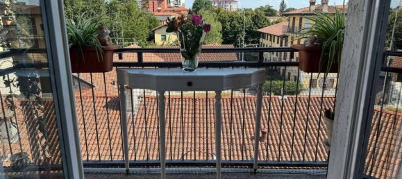 3-salle Appartement à Arcore, Italy No. 30170 4