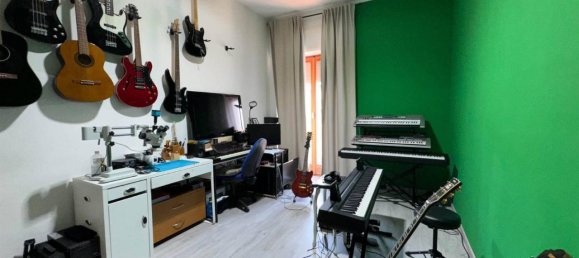 3-salle Appartement à Arcore, Italy No. 30170 14