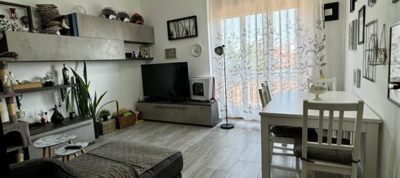 3-salle Appartement à Arcore, Italy No. 30170 2