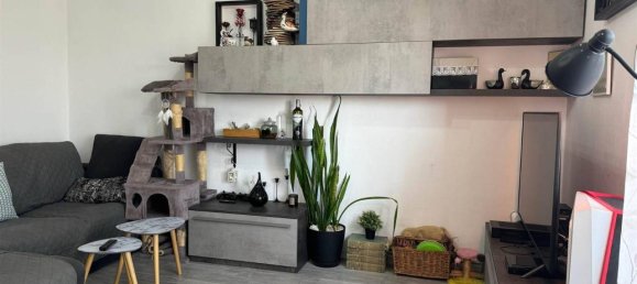 3-salle Appartement à Arcore, Italy No. 30170 6