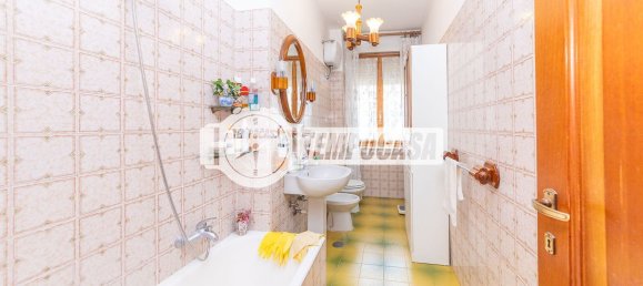 Apartamento de 4 dormitorios en Rome, Italy No. 335800 14