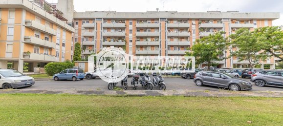 Apartamento de 4 dormitorios en Rome, Italy No. 335800 6
