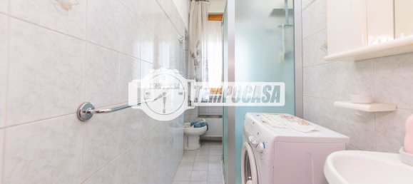 Apartamento de 4 dormitorios en Rome, Italy No. 335800 23