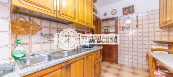 Apartamento de 4 dormitorios en Rome, Italy No. 335800 28