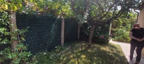 2 Schlafzimmer Haus in Joue-les-Tours, France, Nr. 213888 9