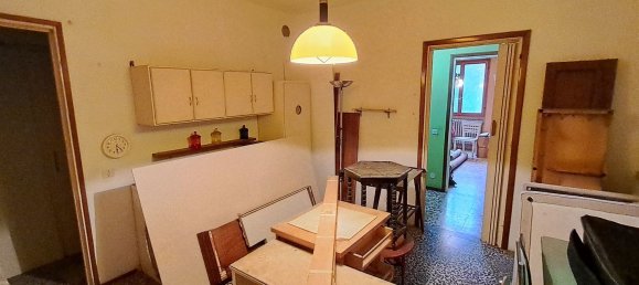 8-salle Villa à Valle Salimbene, Italy No. 142251 11