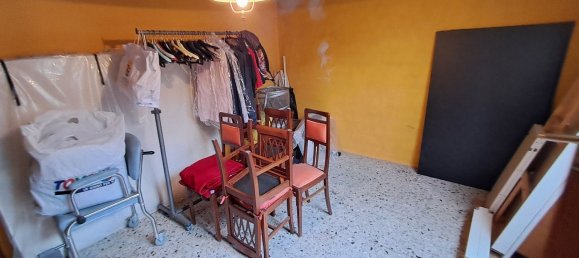 8-salle Villa à Valle Salimbene, Italy No. 142251 14