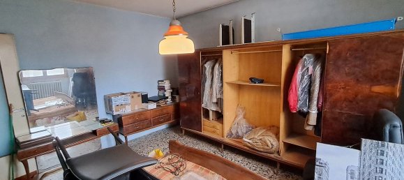 8-salle Villa à Valle Salimbene, Italy No. 142251 17